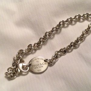 Tiffany & Co Oval tag Necklace